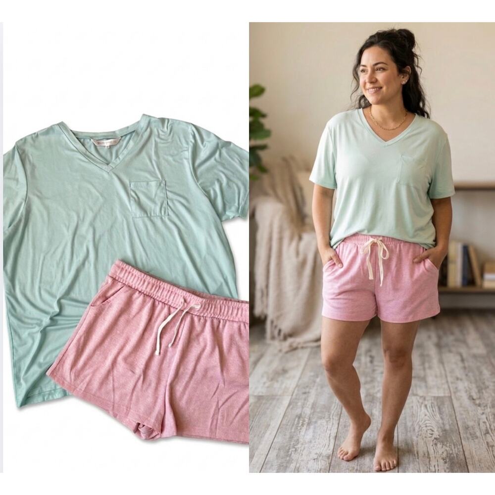 The Royal Standard Lounge Set 2XL Mint V-Neck Tee & Large Pink Shorts